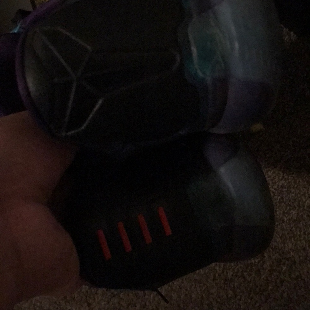 Kobe’s - Picture 2 of 3